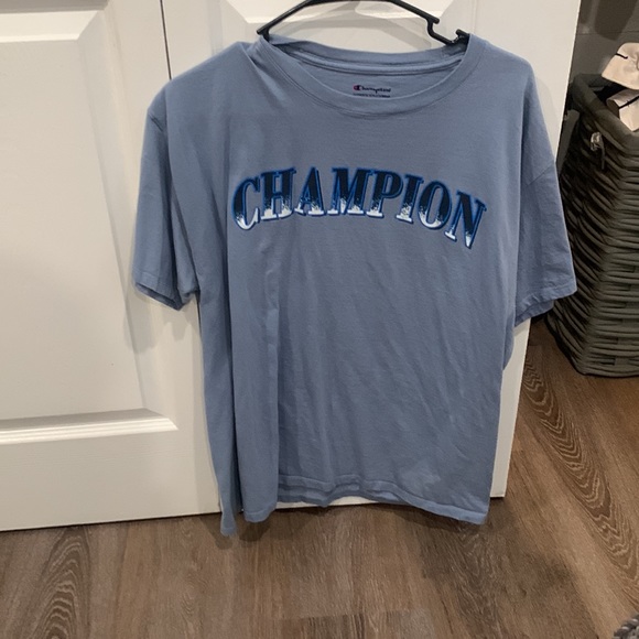 Champion shirts - Picture 3 of 3